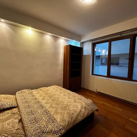 Central 3 By Chr Luxury Property * Bukarest